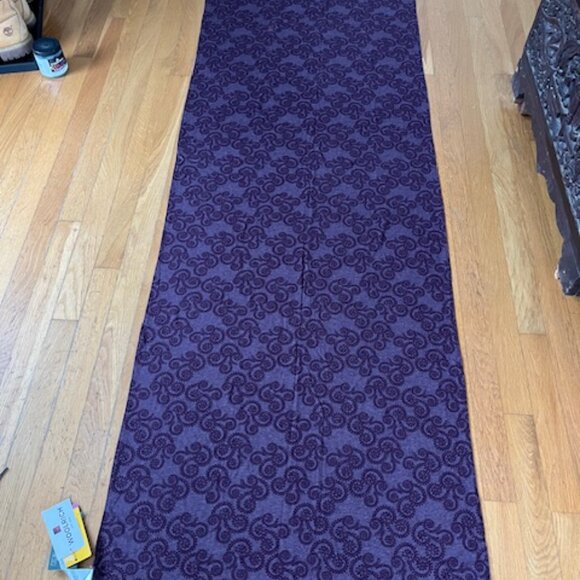 NWT's Woolrich Women's Journey Wrap Scarf DriRelease Blackberry 27" x 80" - Picture 5 of 11